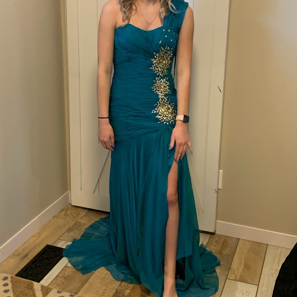Gorgeous pageant prom formal ball dress. NWT